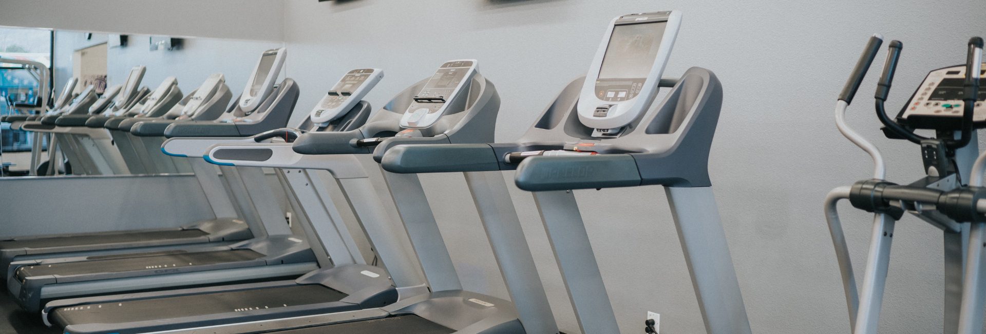 Cardio training machines in Albuquerque NE Heights gym