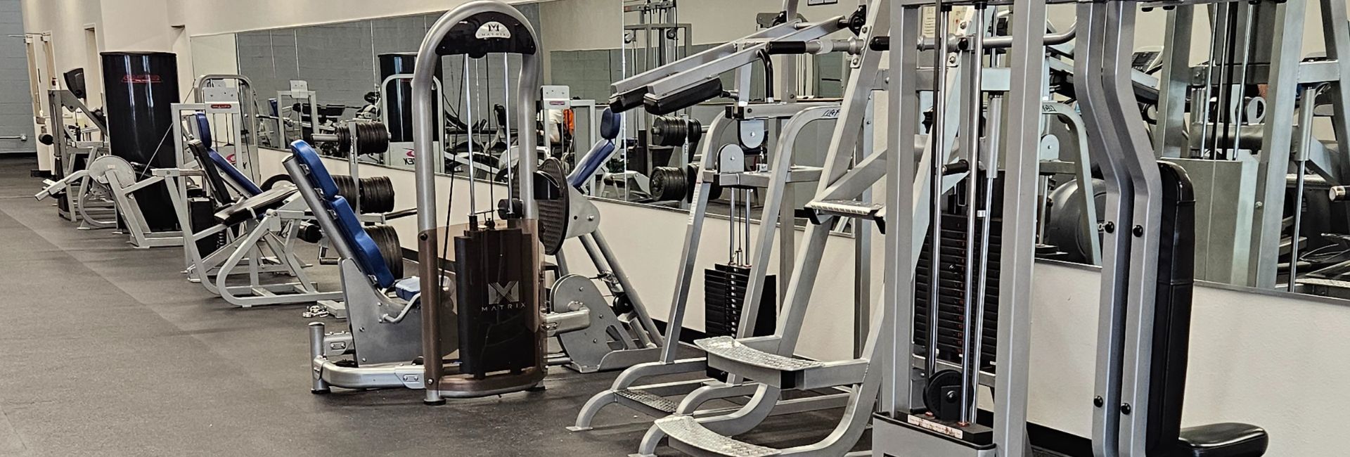 training equipment lined up at a gym near me